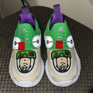 Adidas buzz shoes